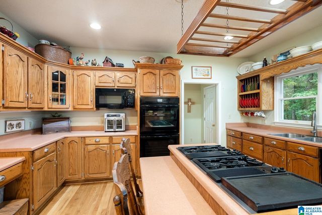 2821 COUNTY ROAD 50, Moundville, AL 35474
