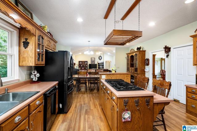 2821 COUNTY ROAD 50, Moundville, AL 35474