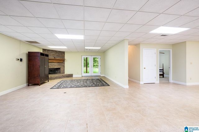 2821 COUNTY ROAD 50, Moundville, AL 35474