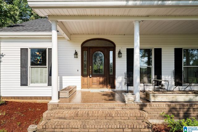 2821 COUNTY ROAD 50, Moundville, AL 35474