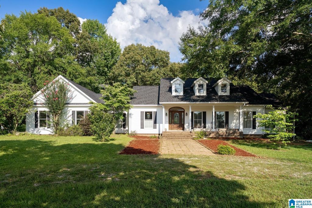 2821 COUNTY ROAD 50, Moundville, AL 35474