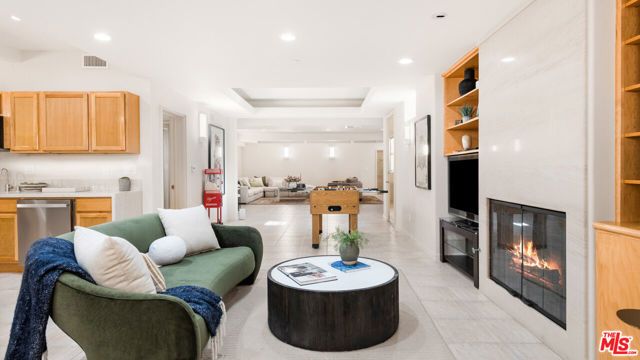 816 Monte Leon Drive, Beverly Hills, CA 90210