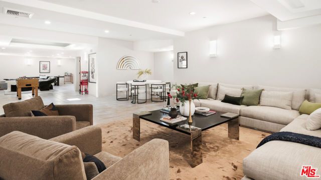 816 Monte Leon Drive, Beverly Hills, CA 90210