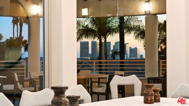 816 Monte Leon Drive, Beverly Hills, CA 90210