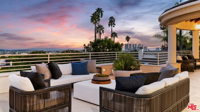 816 Monte Leon Drive, Beverly Hills, CA 90210