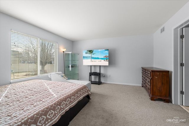 2331 Handley Lane, Aurora, IL 60502