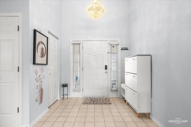 2331 Handley Lane, Aurora, IL 60502