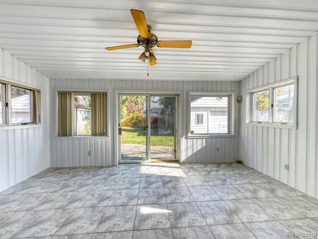 806 N Altadena Avenue, Royal Oak, MI 48067