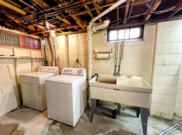 806 N Altadena Avenue, Royal Oak, MI 48067