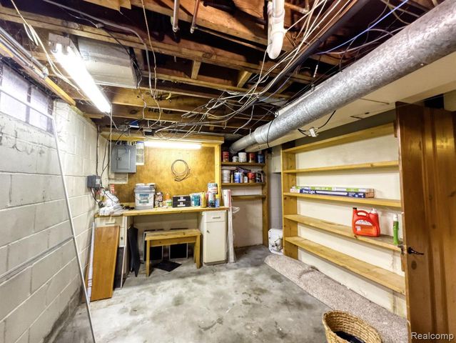 806 N Altadena Avenue, Royal Oak, MI 48067