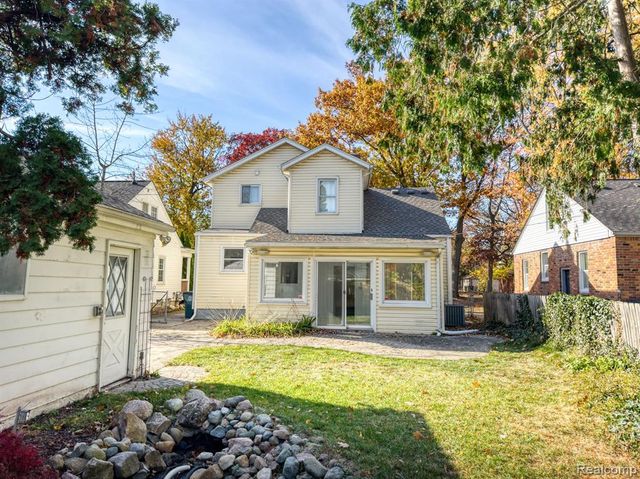 806 N Altadena Avenue, Royal Oak, MI 48067