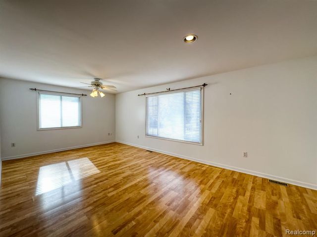 806 N Altadena Avenue, Royal Oak, MI 48067