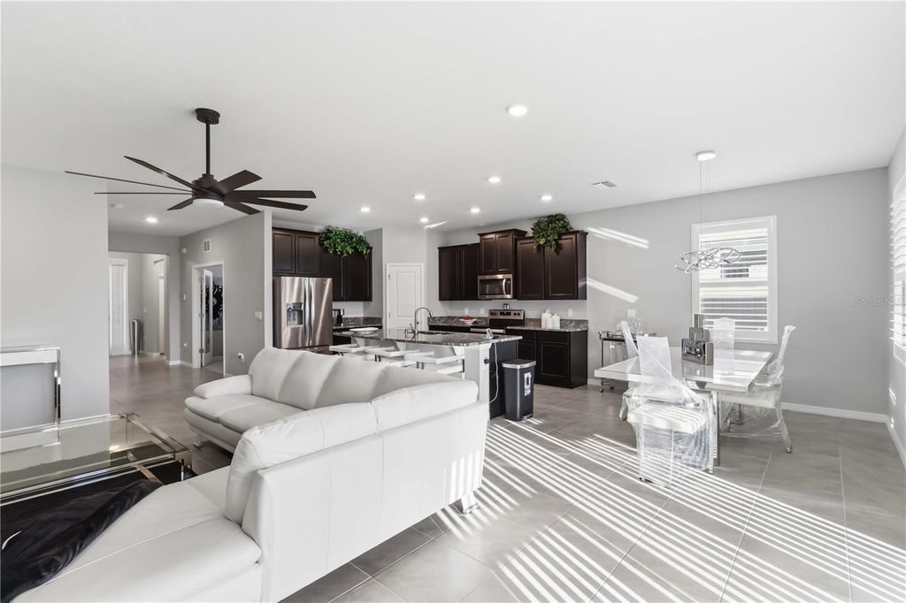 Image 14 of property listing at 5308 GRANITE DUST PLACE, Palmetto, FL 34221