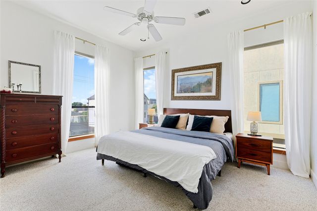 1105 W 21st Street A, Houston, TX 77008