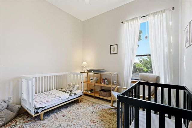 1105 W 21st Street A, Houston, TX 77008