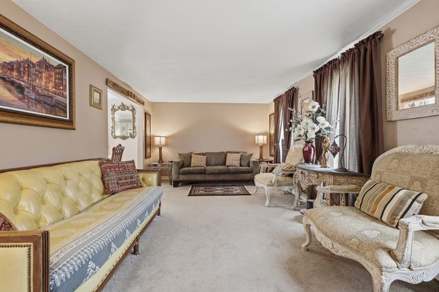 118 Mount Washington Street D, Lowell, MA 01854