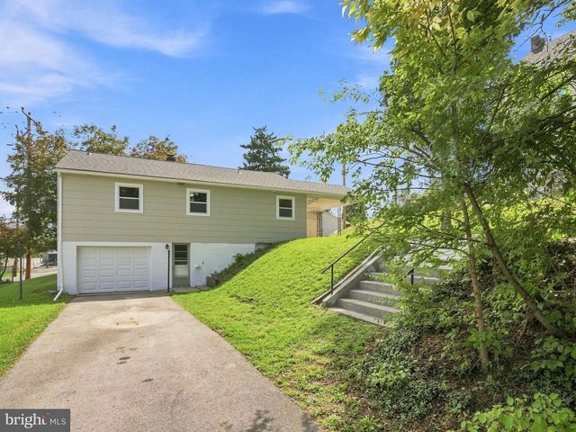 135 PIKELAND AVE, Spring City, PA 19475