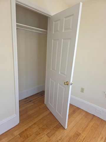 23-25 East Chestnut, Brockton, MA 02301