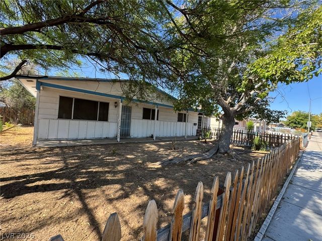 3001 Roseville Way, Las Vegas, NV 89102