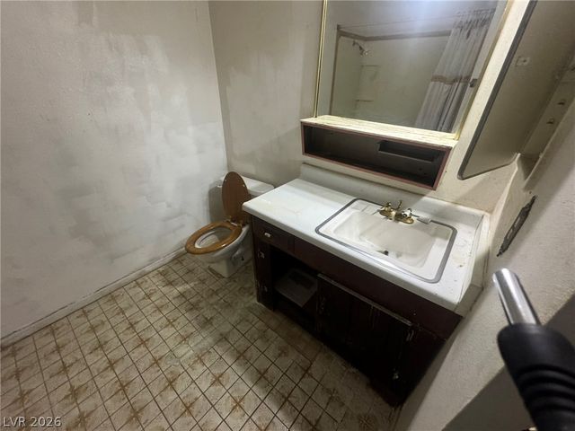 3001 Roseville Way, Las Vegas, NV 89102