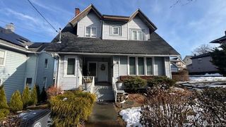 25 Tibbits Avenue, White Plains, NY 10606