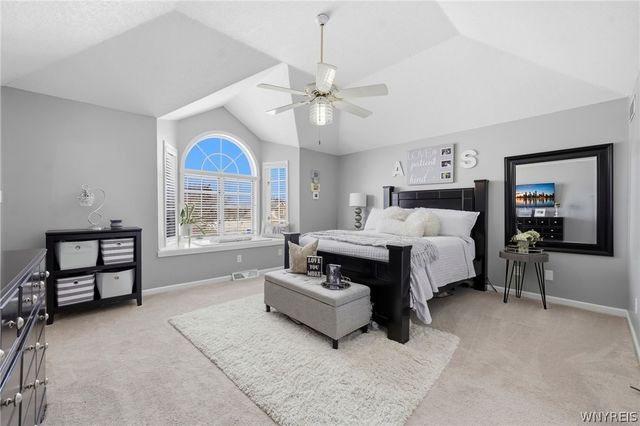 8137 Oak Leaf Lane, Clarence, NY 14221