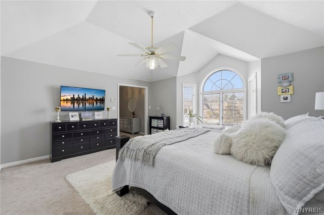 8137 Oak Leaf Lane, Clarence, NY 14221