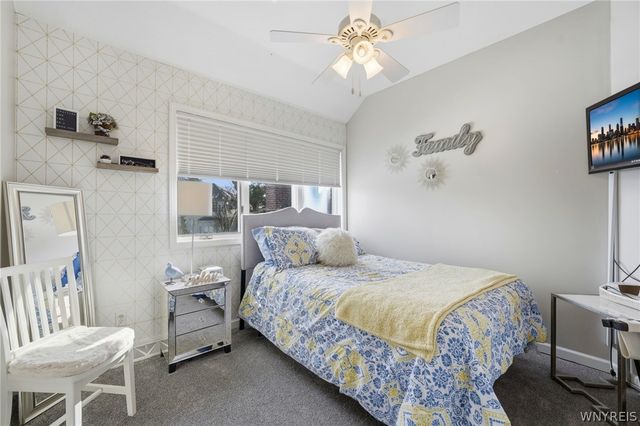 8137 Oak Leaf Lane, Clarence, NY 14221