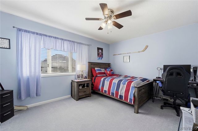 8137 Oak Leaf Lane, Clarence, NY 14221