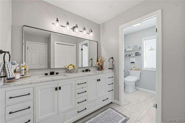 8137 Oak Leaf Lane, Clarence, NY 14221