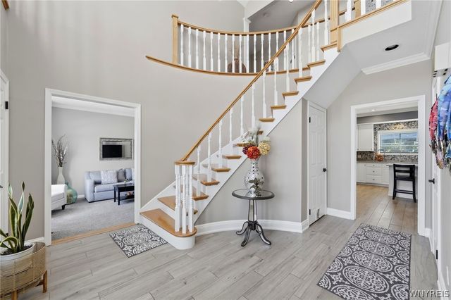 8137 Oak Leaf Lane, Clarence, NY 14221