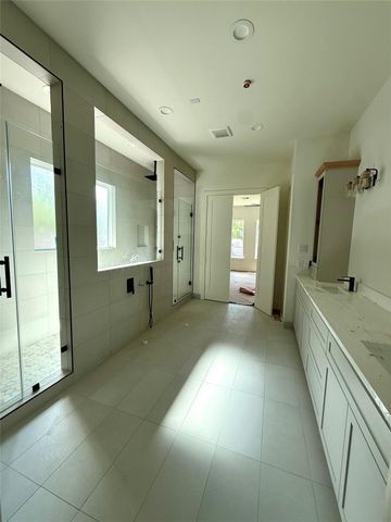 5009 Holt Street, Bellaire, TX 77401