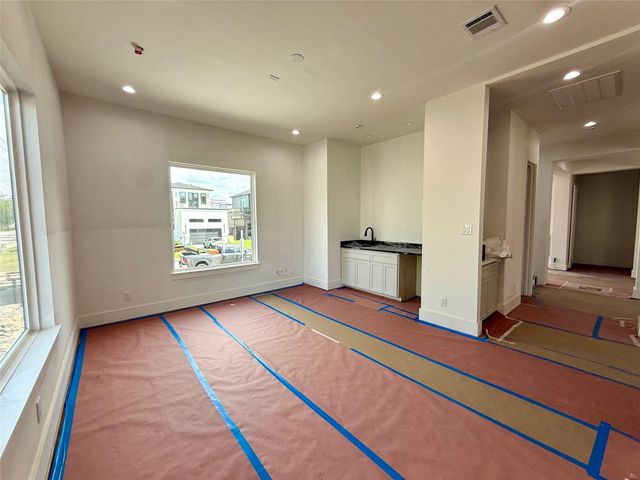 5009 Holt Street, Bellaire, TX 77401