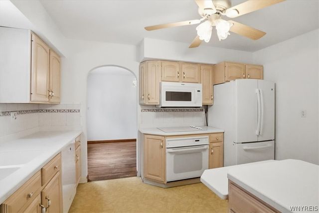 930 Elliott Drive, Lewiston, NY 14092