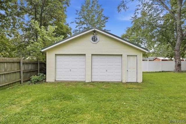 930 Elliott Drive, Lewiston, NY 14092