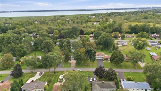 930 Elliott Drive, Lewiston, NY 14092