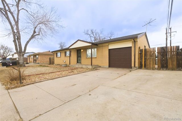 2001 E 119th Place, Northglenn, CO 80233