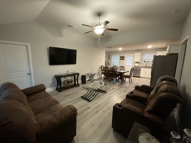2718 Driftwood Dr, Springfield, TN 37172