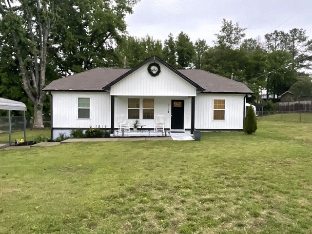 2718 Driftwood Dr, Springfield, TN 37172