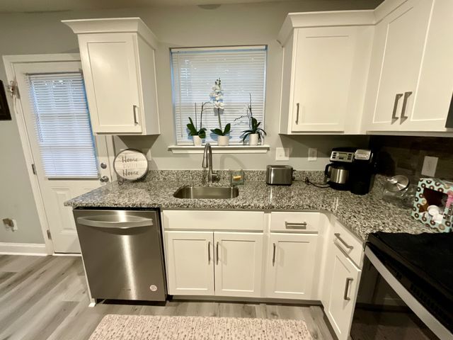 2718 Driftwood Dr, Springfield, TN 37172