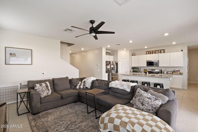 3142 E PINEAPPLE Road, San Tan Valley, AZ 85143