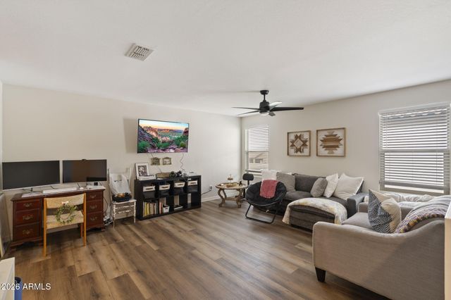 3142 E PINEAPPLE Road, San Tan Valley, AZ 85143