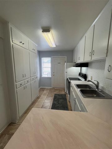 11609 Chimney Rock Road, Houston, TX 77035