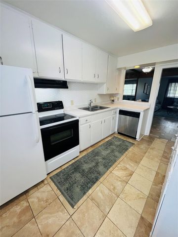 11609 Chimney Rock Road, Houston, TX 77035