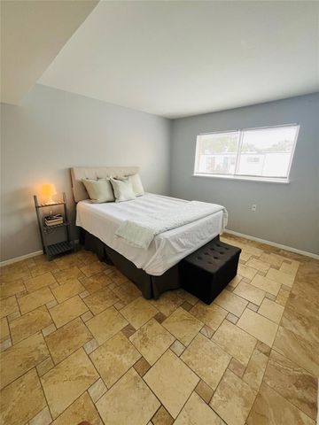 11609 Chimney Rock Road, Houston, TX 77035