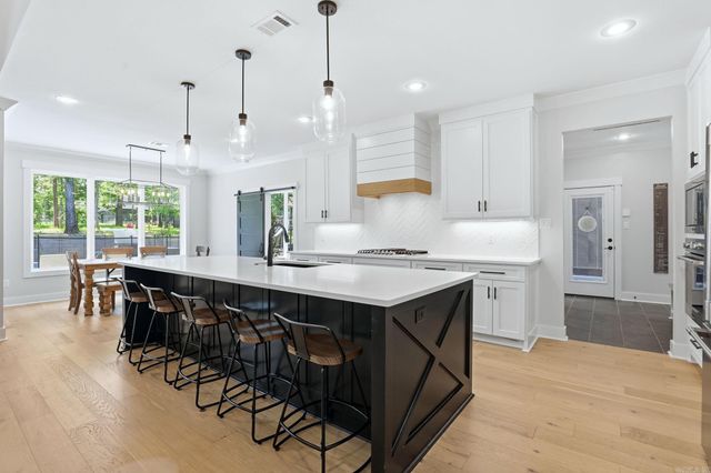 7049 Hannah Lane, Benton, AR 72019