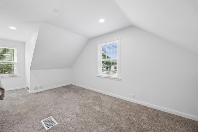 116 W Park Drive, Lombard, IL 60148