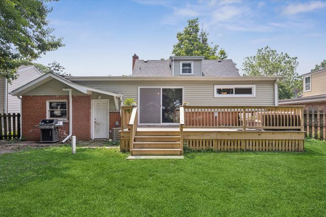 116 W Park Drive, Lombard, IL 60148