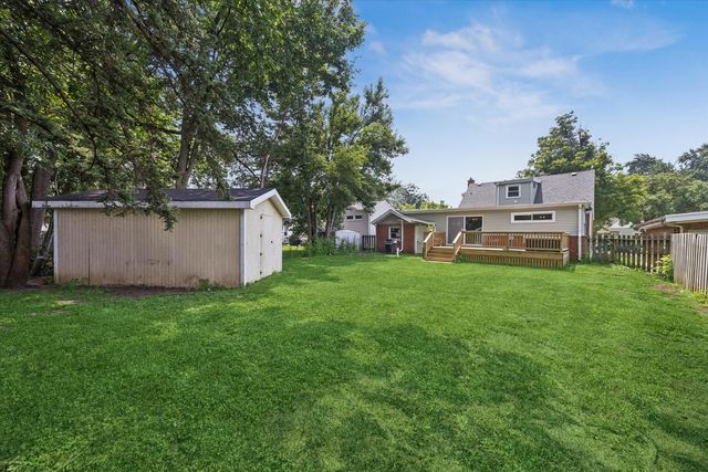 116 W Park Drive, Lombard, IL 60148