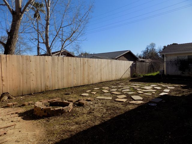 1805 Diamond Street, Anderson, CA 96007